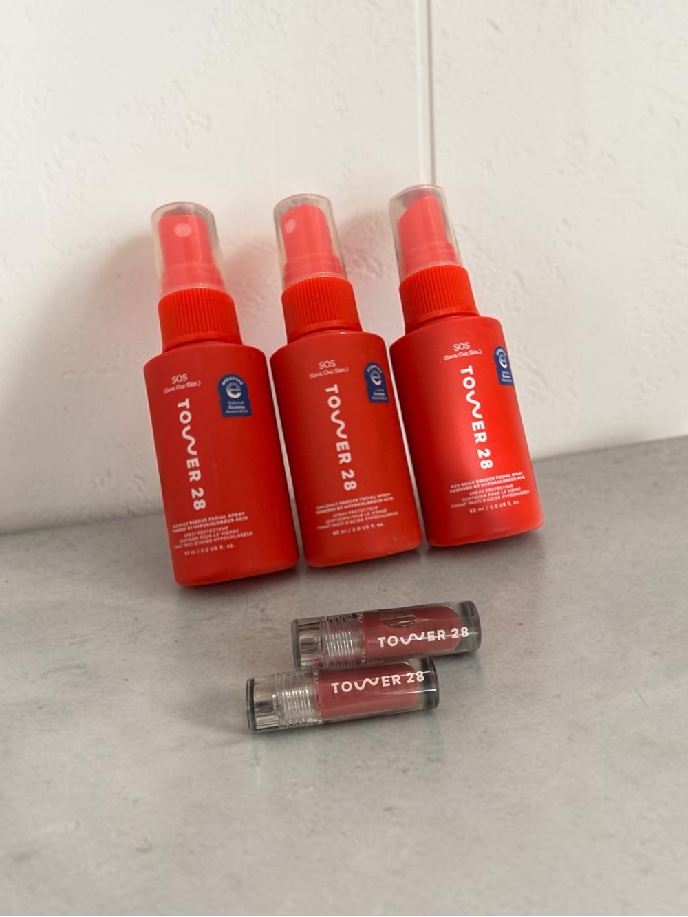 TO/VE R 28 SOS Calming Face Mist + Lip Gloss Bundle